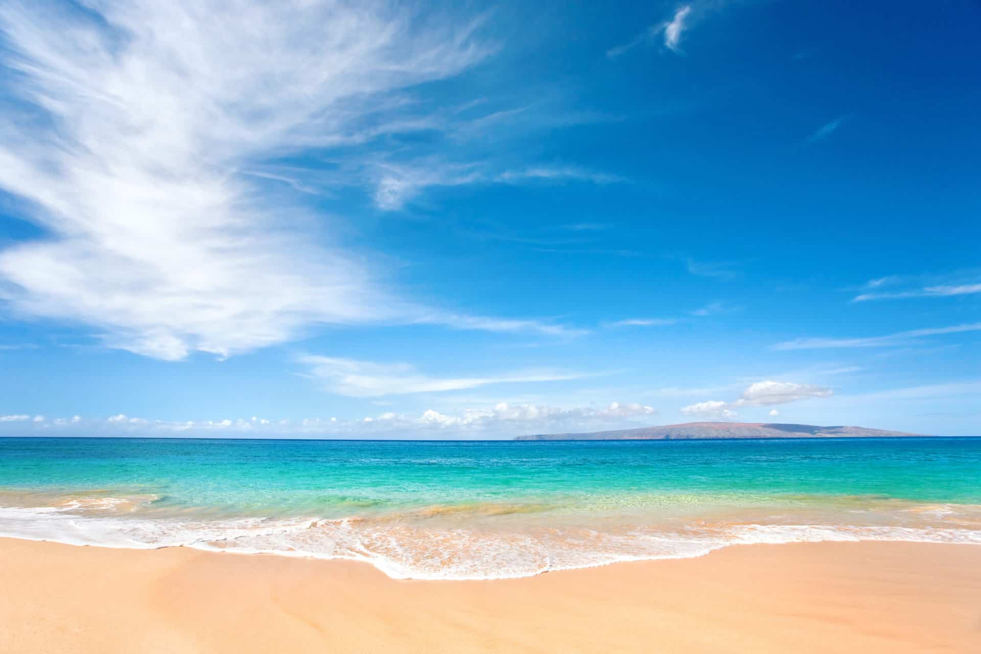 Beaches & Oceans in Hawaii - Crystal Clear Beach View